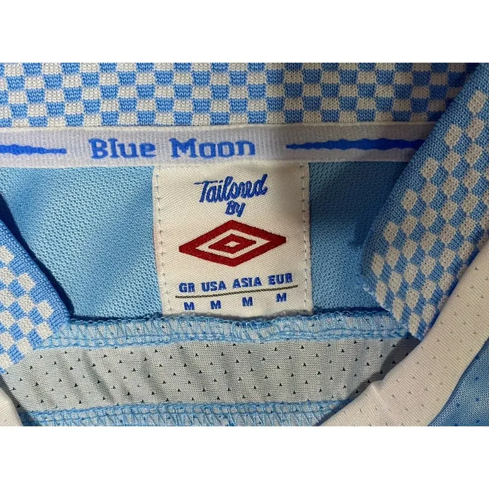 Manchester City | Men’s Medium Retro Jersey - Picture 3 of 5